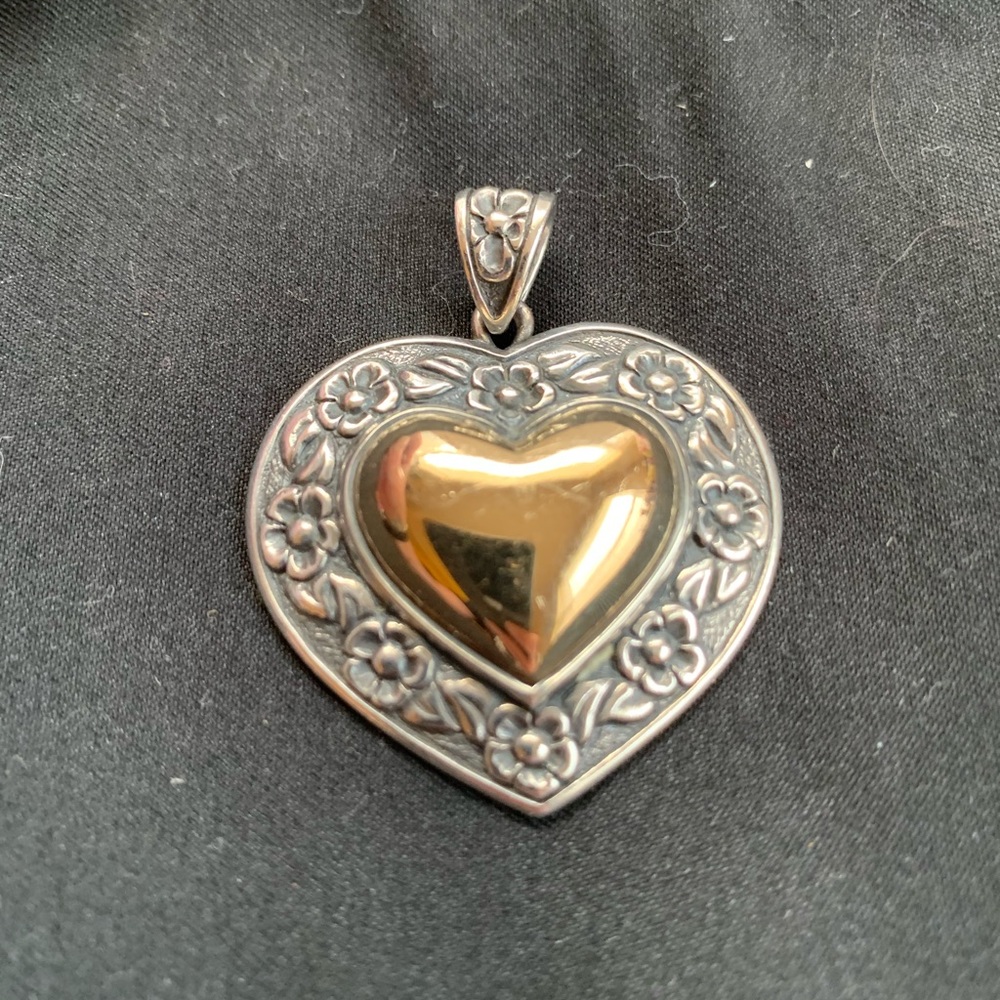 James Avery Heart of Gold retired pendant